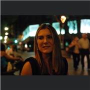 Soy graduada en derecho con máster en abogacia también soy licenciada en ciencias politicas y de la administración y tengo estudios de ciencias de la comunicacion también tengo un master en relaciones internacionales y geopolitica de sciences po y he opos